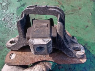 Подушка крепления двигателя, Renault Laguna 1998-2001
