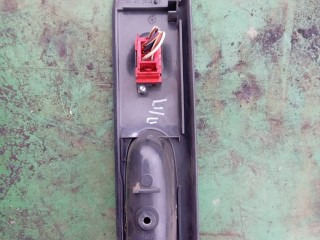 Кнопка стеклоподъемника передней правой Renault Laguna 1998-2001