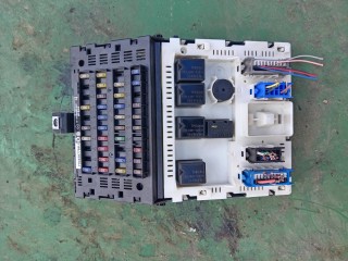 Блок предохранителей, ориг. номер 7703297786J, Renault Scenic 1996-1999