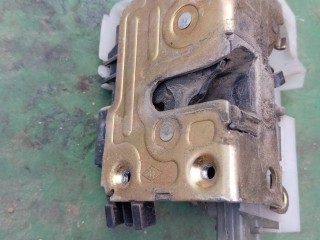 замок двери передней левой, Renault Scenic 1996-1999