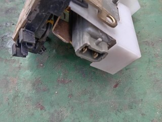 замок двери передней левой, Renault Scenic 1996-1999