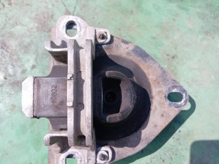 Подушка крепления двигателя, Renault Laguna 1998-2001