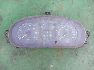 Щиток приборов (приборная панель) Renault Megane 1999-2003, хетчбэк 5 дв., левый руль, P7700427896A