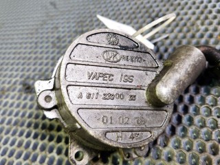 Насос вакуумный, ориг. номер A6112300065, 6112300065, Mercedes C W203 2000-2004