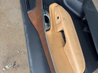 обшивка двери передней левой, Volvo XC90 2 2014-2019