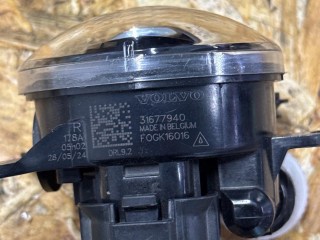 фара противотуманная правая, ориг. номер 31677940, Volvo V60 Cross Country 2 2018-2026