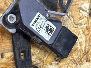 Датчик дорожного просвета передний правый, ориг. номер 32246992, Volvo V60 Cross Country 2 2018-2026