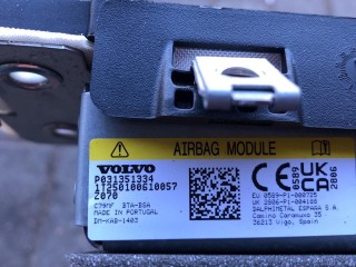 Подушка безопасности коленная, ориг. номер 031351334, Volvo V60 Cross Country 2 2018-2026