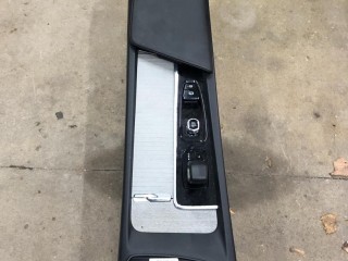 Консоль салона (центральная часть), Volvo XC60 2 рест