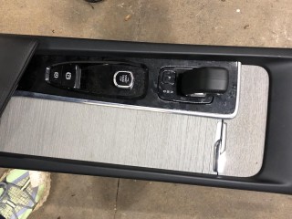 Консоль салона (центральная часть), Volvo XC60 2 рест