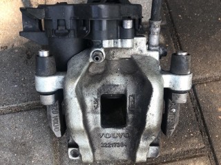 Суппорт задний правый Volvo XC60 2 рест, 32217364