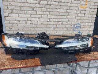 фара передняя (комплект) Volvo S60 3 2018-2026, 32404684