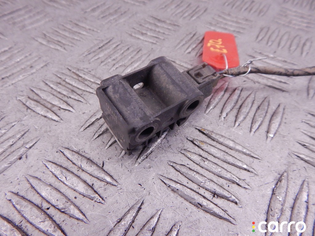 M57N2, 65779152262, 9152262, 65773448086, 3448086, 65773420023, 3420023 Датчик удара BMW X5-series (E70) 2008г. - фото №3