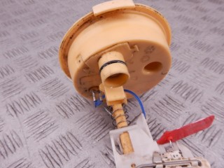 Датчик уровня топлива, ориг. номер M47N, 16116768788, 6768788, 16146755879, 6755879, 16146752192, 6752192, 16141184281, 1184281, BMW 3-series (E46) 2001-2006