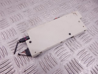 Усилитель антенны, ориг. номер 65209229006, 65209218090, 65209346814, 9229006, 65209267084, 9267084, 9218090, 9346814, N63, 65209276095, 9276095, 65209209433, 9209433, 65209200450, 9200450, BMW 7-series (F01/02) 2008-2012