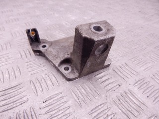 Кронштейн двигателя, ориг. номер M57, 6751226, 22116751226, 22111096076, 1096076, BMW 5-series (E39) 2000-2004