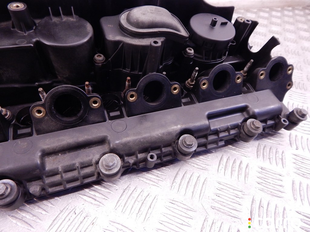 Клапанная крышка BMW 3-series (E90/91/92) 2004-2008, 3.0 л, дизель, M57N2, фото 3