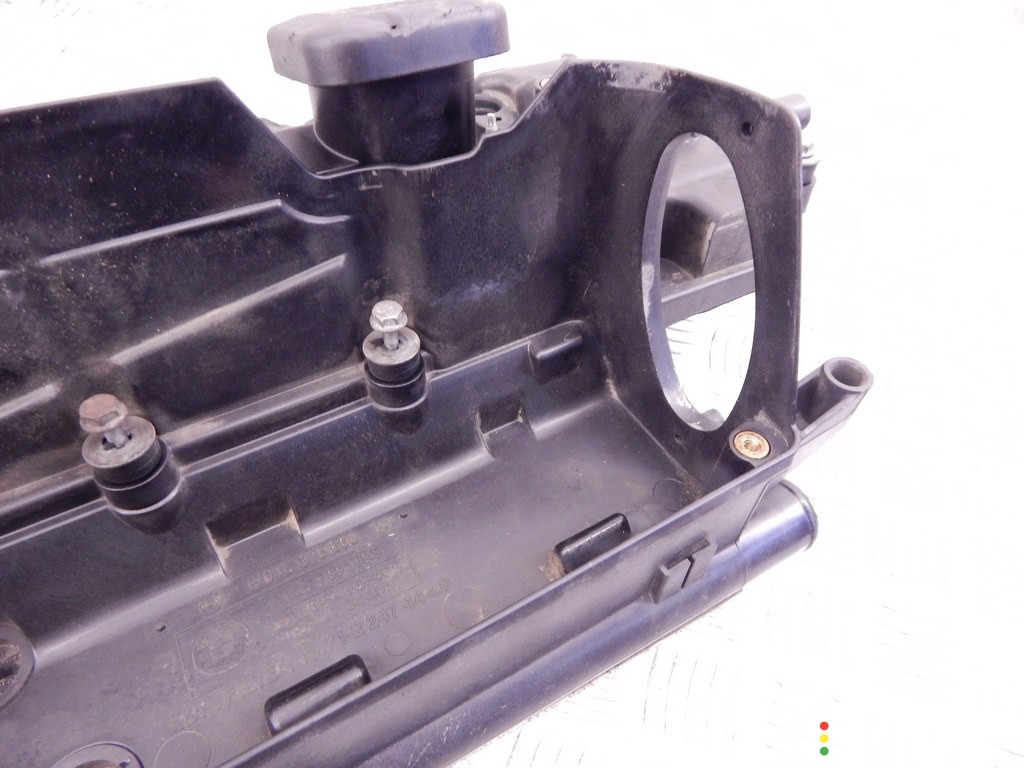 Клапанная крышка BMW 5-series (E60/61) 2002-2007, 3.0 л, дизель, M57N2, фото 6