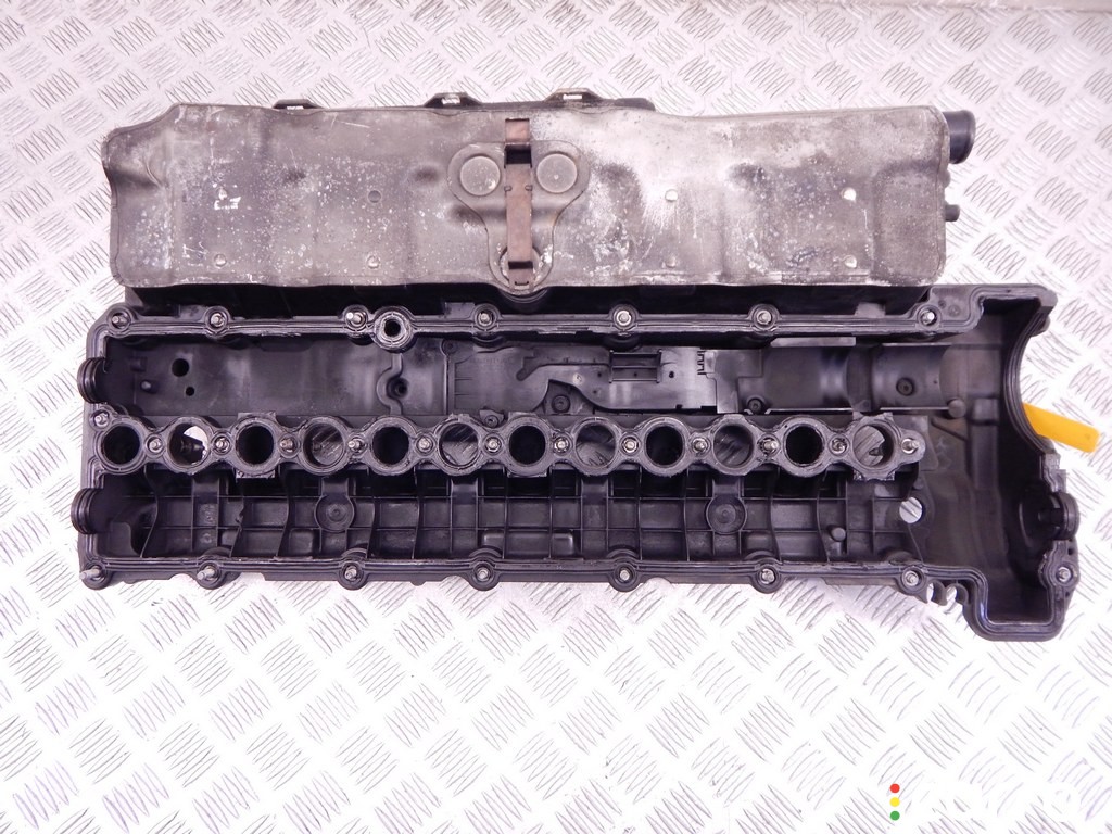Клапанная крышка BMW 5-series (E60/61) 2002-2007, 3.0 л, дизель, M57N2, фото 7