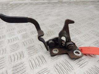 Крюк капота, ориг. номер 51238213029, 8213029, M52TU, BMW 3-series (E46) 1997-2003