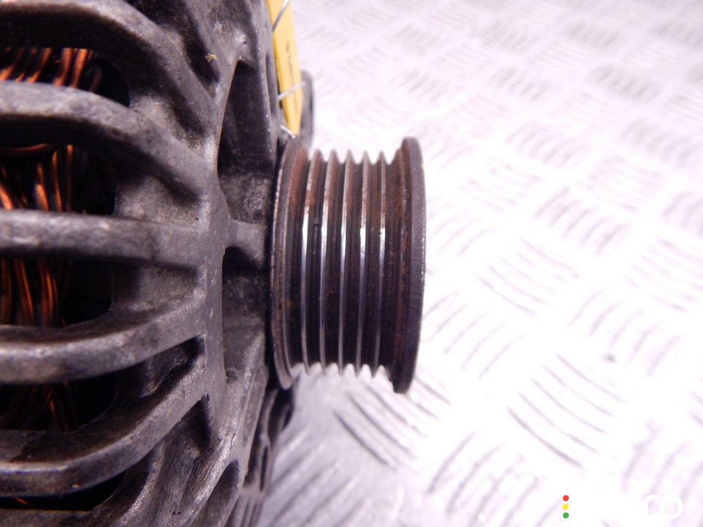 Генератор BMW 3-series (E90/91/92) 2004-2008, 2.0 л, дизель, M47N2, фото 3