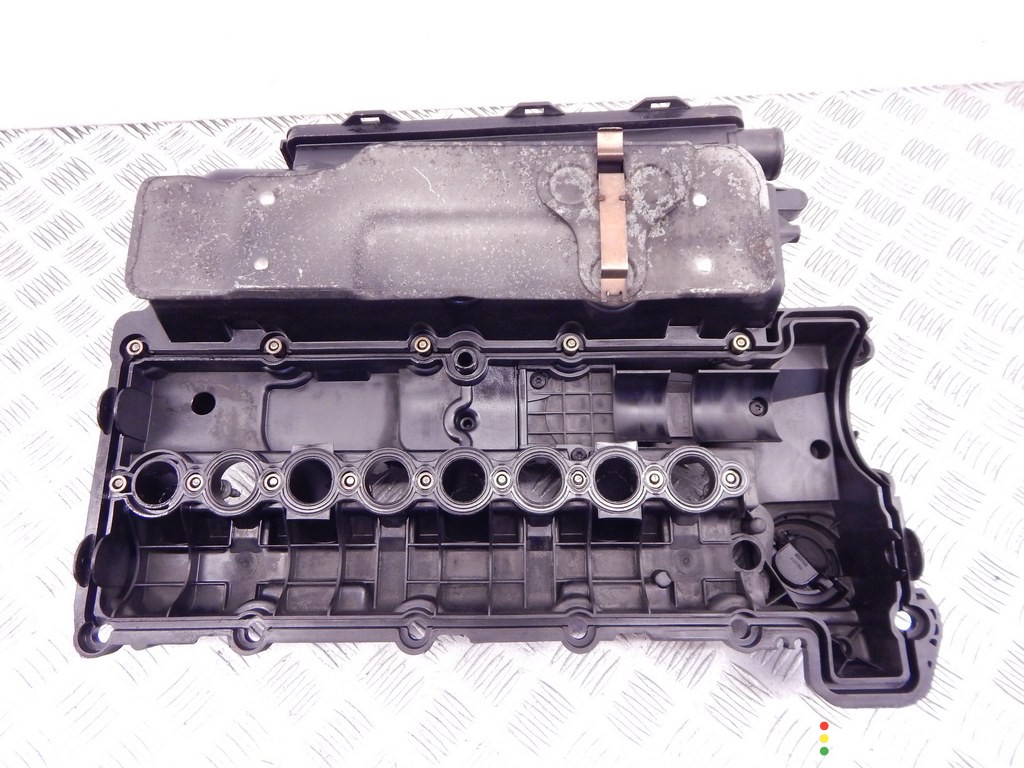 Клапанная крышка BMW 3-series (E90/91/92) 2004-2008, 2.0 л, дизель, M47N2, фото 6