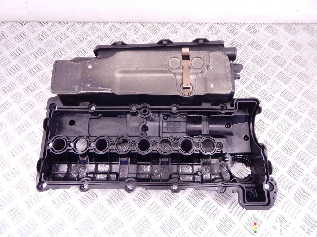 Клапанная крышка BMW 3-series (E90/91/92) 2004-2008, 2.0 л, дизель, M47N2, фото 7
