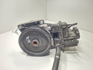 Насос гидроусилителя руля Mercedes C-klasse 2007-2011