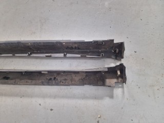 Накладка на порог, ориг. номер 768511KA6A, 768501KA6A, Nissan Juke 2010-2014