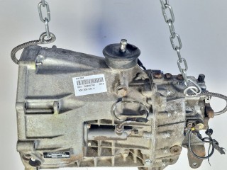 КПП механическая (МКПП) 5-ступенчатая, ориг. номер 711614, Volkswagen LT 1996-2006