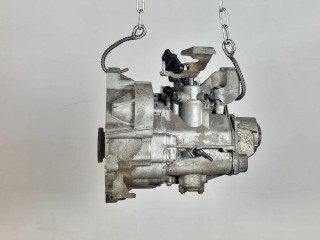 КПП механическая (МКПП) 6-ступенчатая, ориг. номер LHX, Skoda Superb 2008-2013