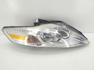 Фара правая Ford Mondeo 2006-2010