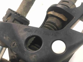 Кронштейн крепления троса КПП, ориг. номер 6Q0711789F, Volkswagen Polo 2005-2009