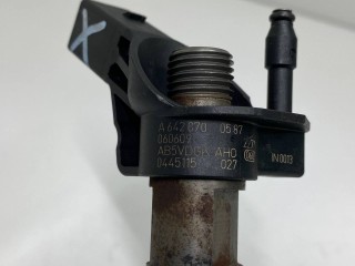 Форсунка, ориг. номер 0445115027, A6420700587, 6420700587, Mercedes E W211 2002-2006