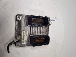 Блок управления двигателем Opel Corsa 2006-2011, 55557934