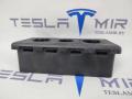 1009124-00 опора под домкрат (поддомкратная подушка) Tesla Model S 1 поколение [рестайлинг] 2017г. - фото №3