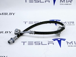 шланг тормозной передний правый, ориг. номер 1044722-00, Tesla Model 3 2017-2021