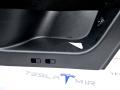 1495251-00, 1493286-00, 1493076-98 обшивка отсека багажника левая Tesla Model Y 1 поколение 2021г. - фото №5