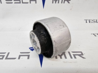 сайлентблок переднего рычага, ориг. номер 1044358-00, Tesla Model Y 2020-2026