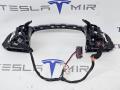 1900110-04, 1900111-04 кнопки управления на руле Tesla Model 3 2 поколение 2024г. - фото №4
