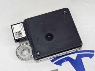 модуль управления радаром, ориг. номер 1607917-00, Tesla Model Y 2020-2026