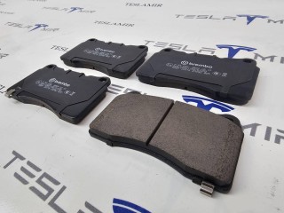 тормозные колодки перед., ориг. номер 1055066-00, 1068330-00, Tesla Model S 1 поколение [рестайлинг] 2016-2021
