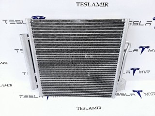 Радиатор кондиционера (передний) правый, ориг. номер 6007613-00, Tesla Model S 1 поколение [рестайлинг] 2016-2021