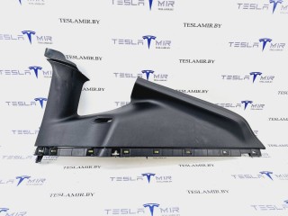 Накладка ремня безопасности стойки С правая, ориг. номер 1494609-00, Tesla Model Y 1 поколение 2020-2026