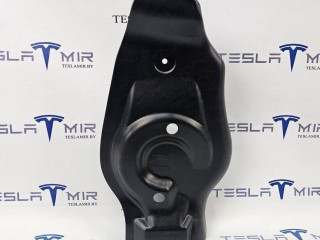 Защита накладка рычага (лодочки) левая, ориг. номер 1111302-00, Tesla Model 3 1 поколение 2017-2021