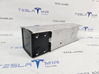 Удлинитель лонжерона (клык) правый, ориг. номер 1487462-00, Tesla Model Y 1 поколение 2020-2026
