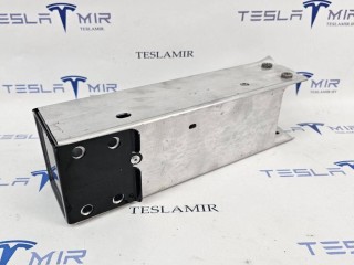 Удлинитель лонжерона (клык) левый, ориг. номер 1487461-00, Tesla Model Y 1 поколение 2020-2026