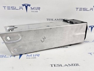 Удлинитель лонжерона (клык) левый, ориг. номер 1487461-00, Tesla Model Y 1 поколение 2020-2026