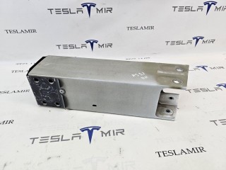Удлинитель лонжерона (клык) правый, ориг. номер 1487462-00, Tesla Model Y 1 поколение 2020-2026