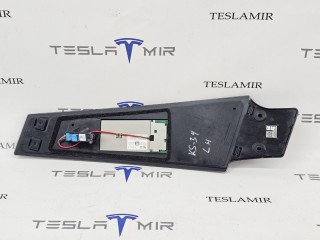 Накладка стойки B наружная + камера левая, ориг. номер 1100619-00, 1004484-00, 1496707-00, 1496716-00, 1618299-00, Tesla Model S 1 поколение [2-й рестайлинг] 2021-2026